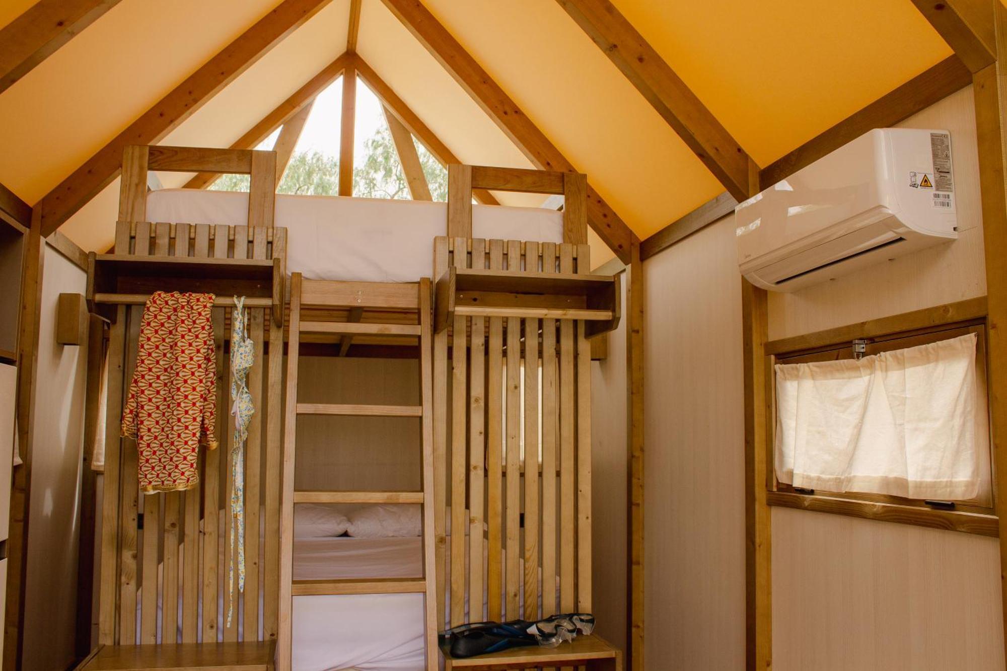 Taiga Almeria Playa Camping Palomares (Almeria)