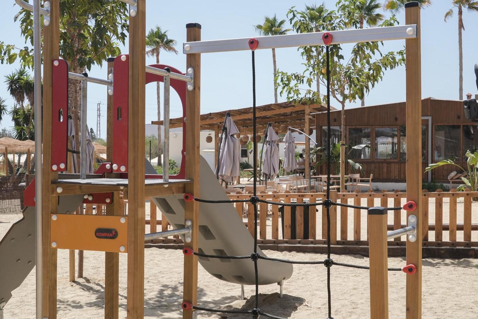 Taiga Almeria Playa Camping *