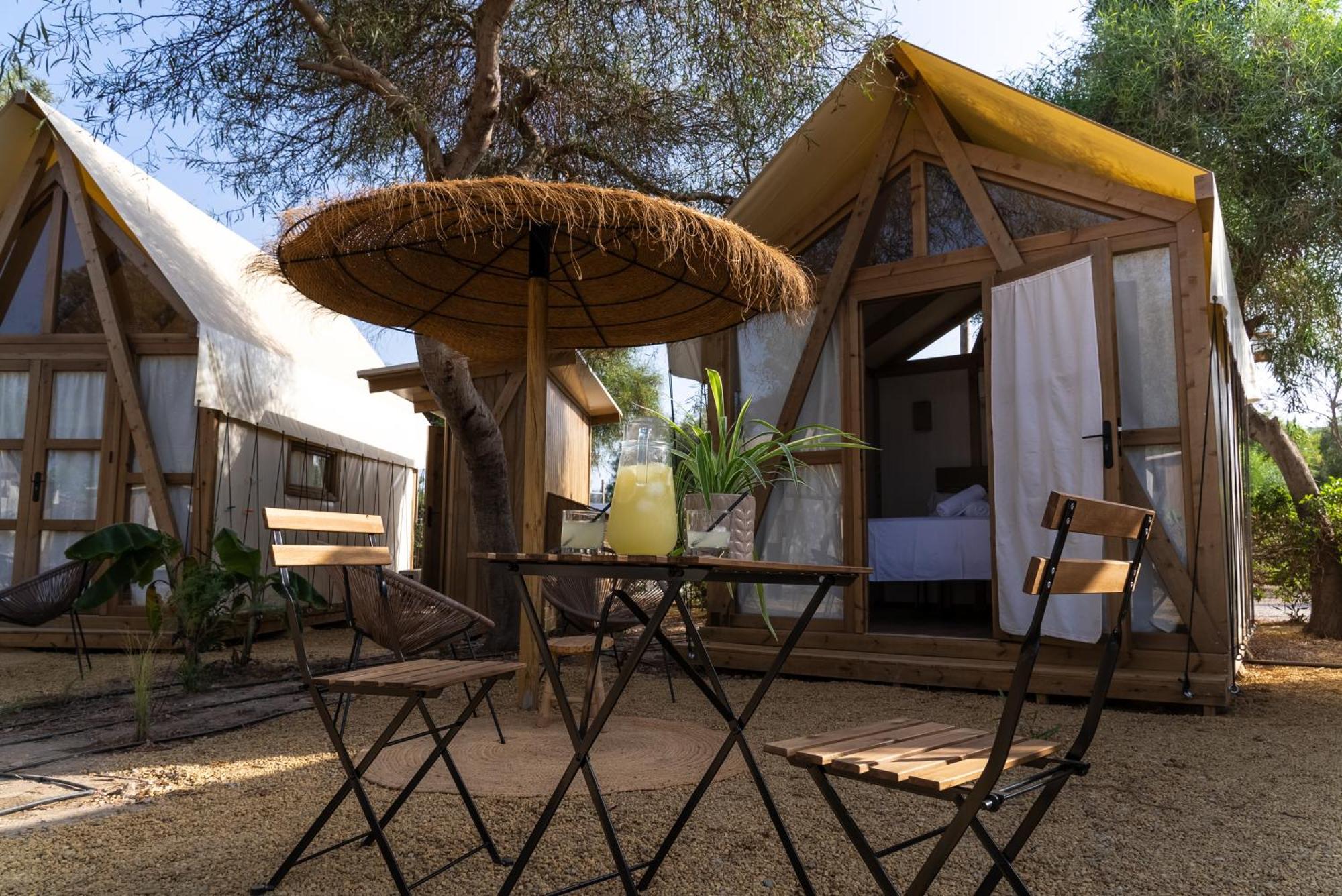 Camping Taiga Almeria Playa Palomares (Almeria)